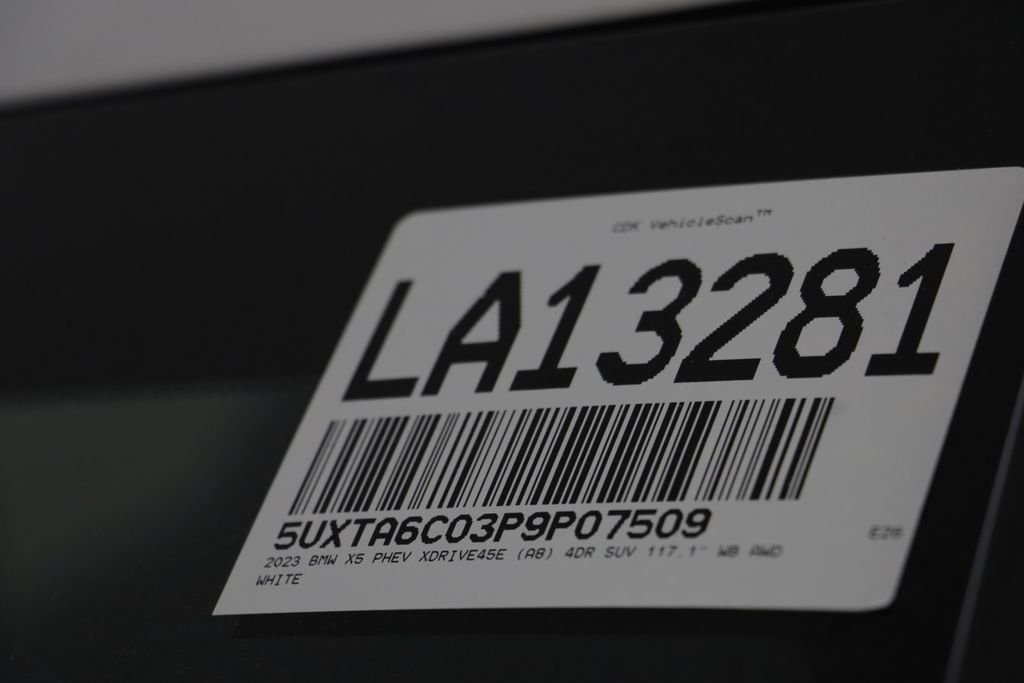 2023 BMW X5 45e - Photo 24