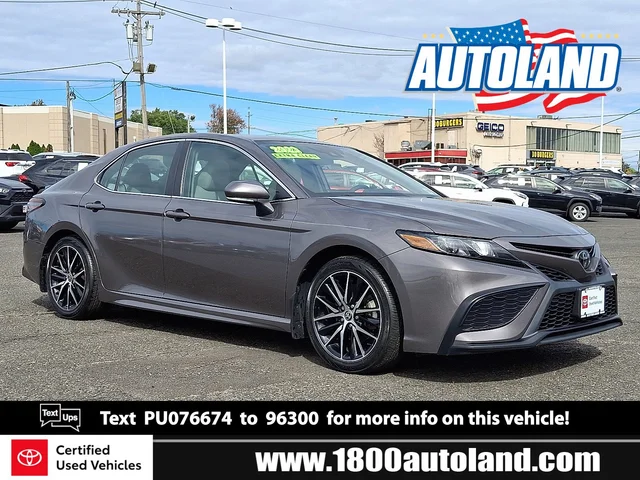2023 Toyota Camry SE
