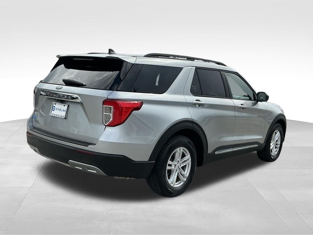 Used 2023 Silver Ford XLT image 9