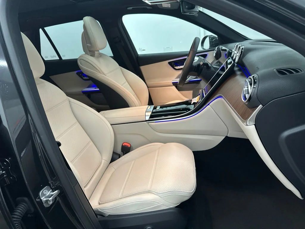 New 2027 Gray Mercedes-Benz GLC 300 image 25