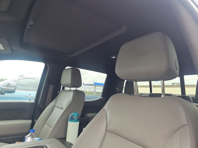 Used 2022 White Chevrolet LTZ image 21