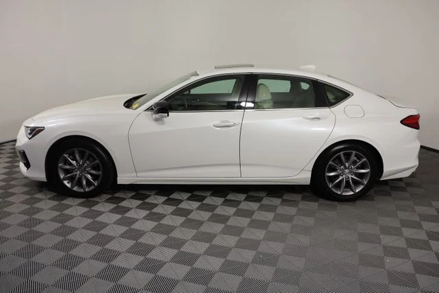 Used 2021 White Acura  image 5