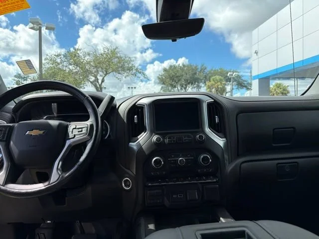 2021 Chevrolet Silverado 1500 LTZ - Photo 12