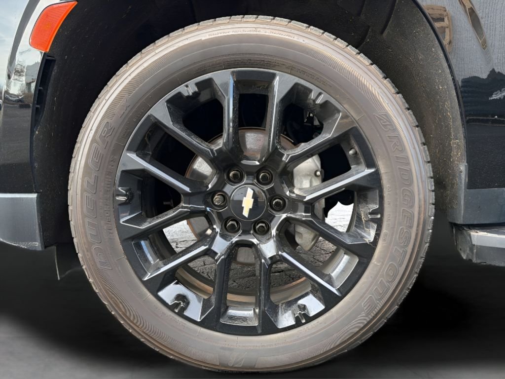 Used 2023 Black Chevrolet High Country image 35
