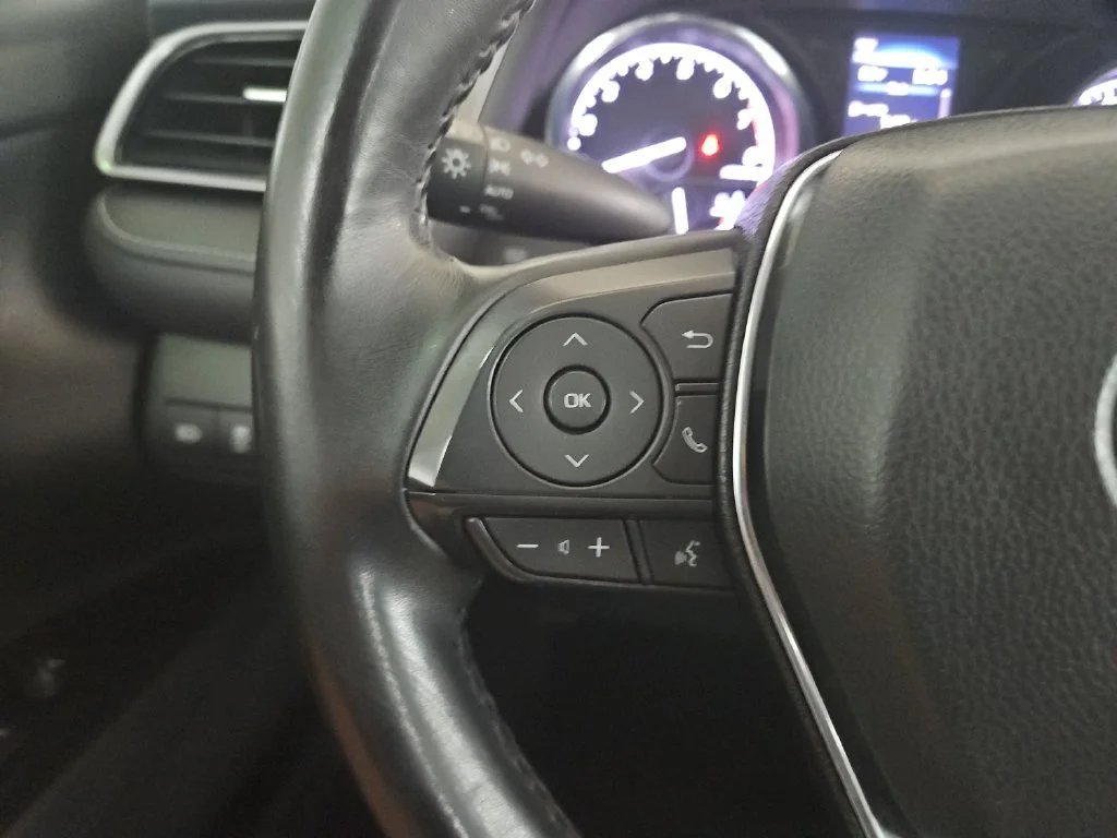 Used 2020 Black Toyota SE image 19