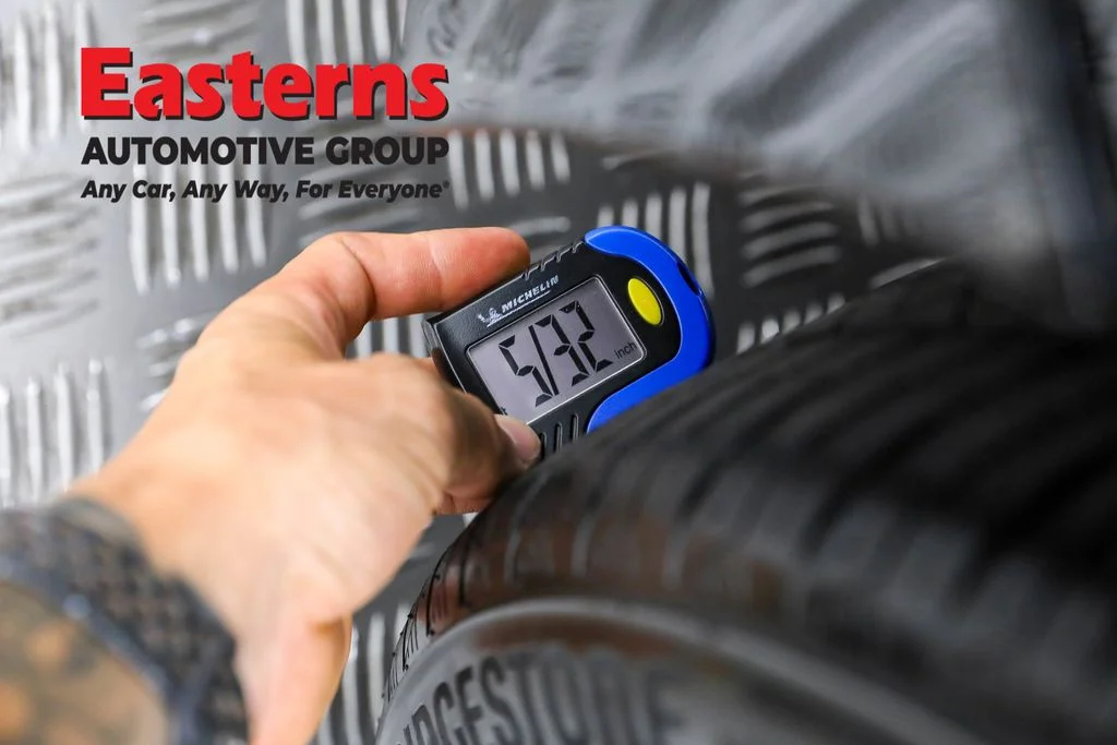 Used 2022 Black Nissan 2.5 SR image 26
