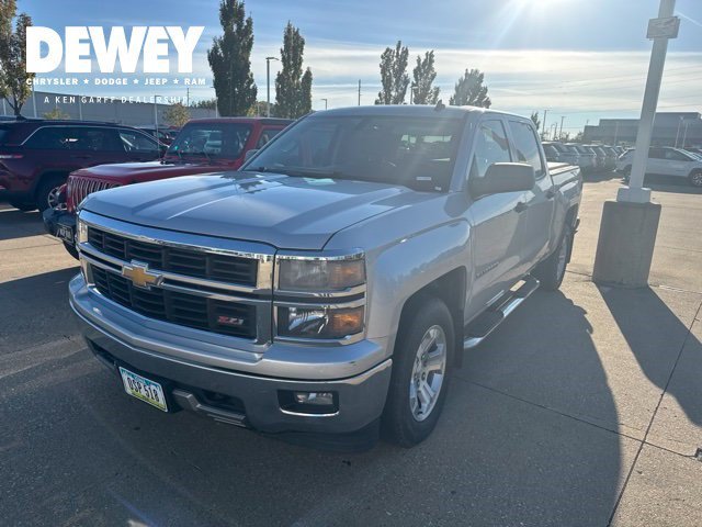 Used 2014 Silver Ice Metallic Chevrolet LT image 1