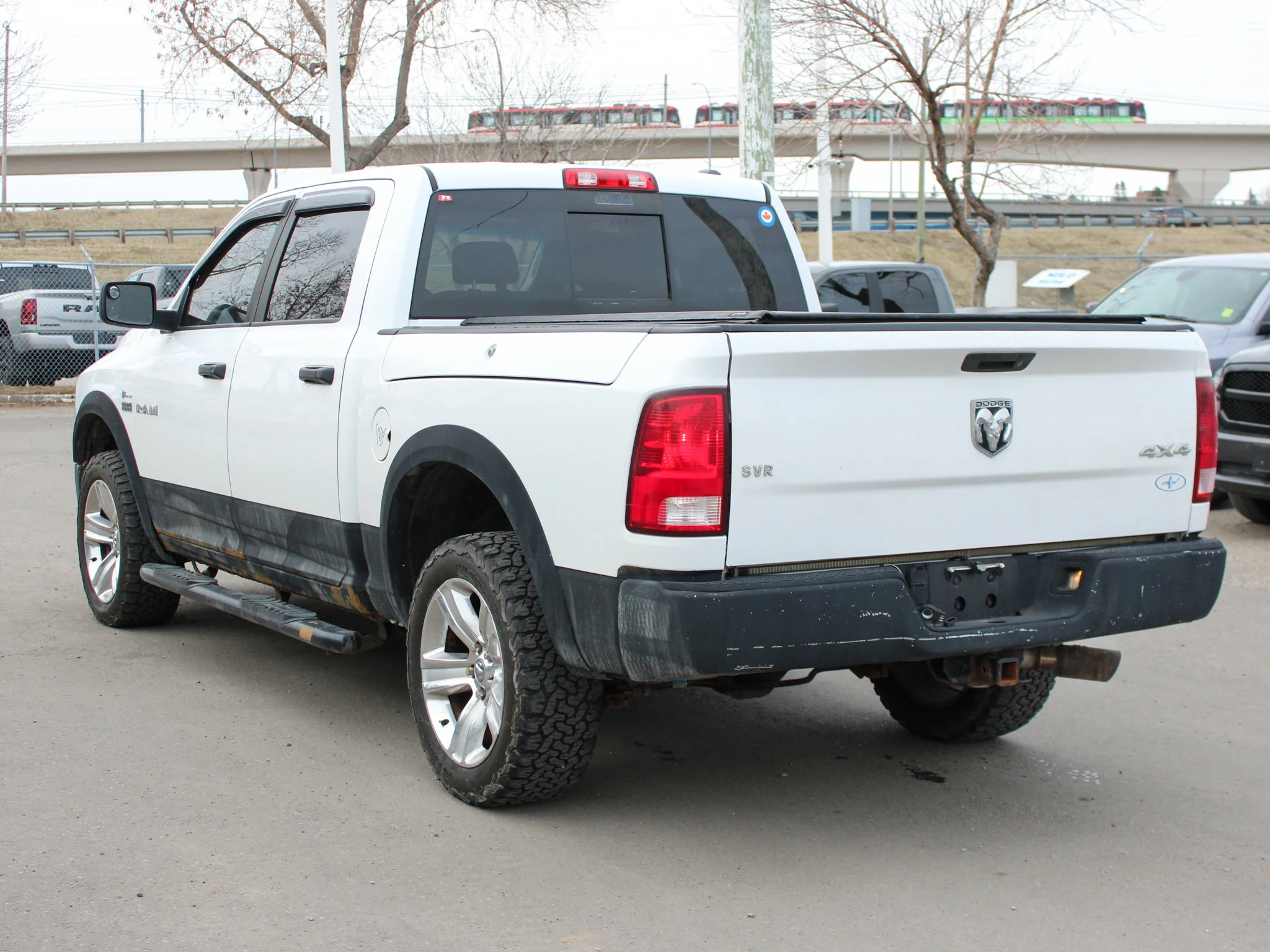 Used 2010 White Dodge SLT * Mechanics Special | HEMI V8 | RamBox | Remote Start | Tonneau Cover image 8