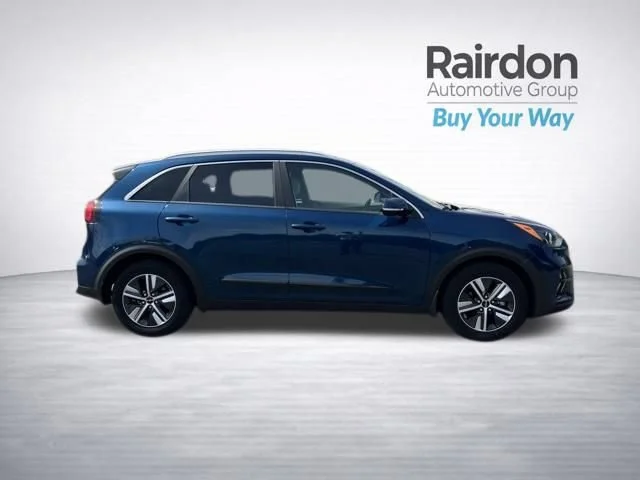 Used 2022 Deep Cerulean Kia EX Premium image 8