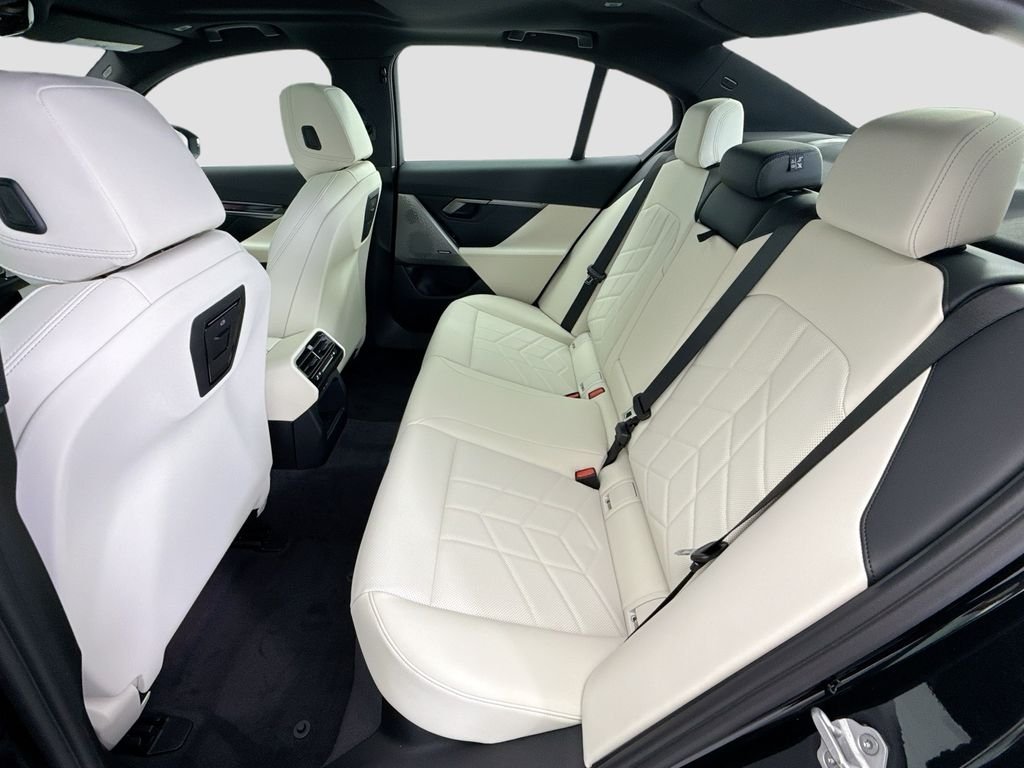 New 2027 Black Sapphire Metallic BMW 530i image 20