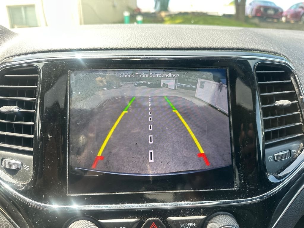 Used 2019 Black Jeep Limited image 19