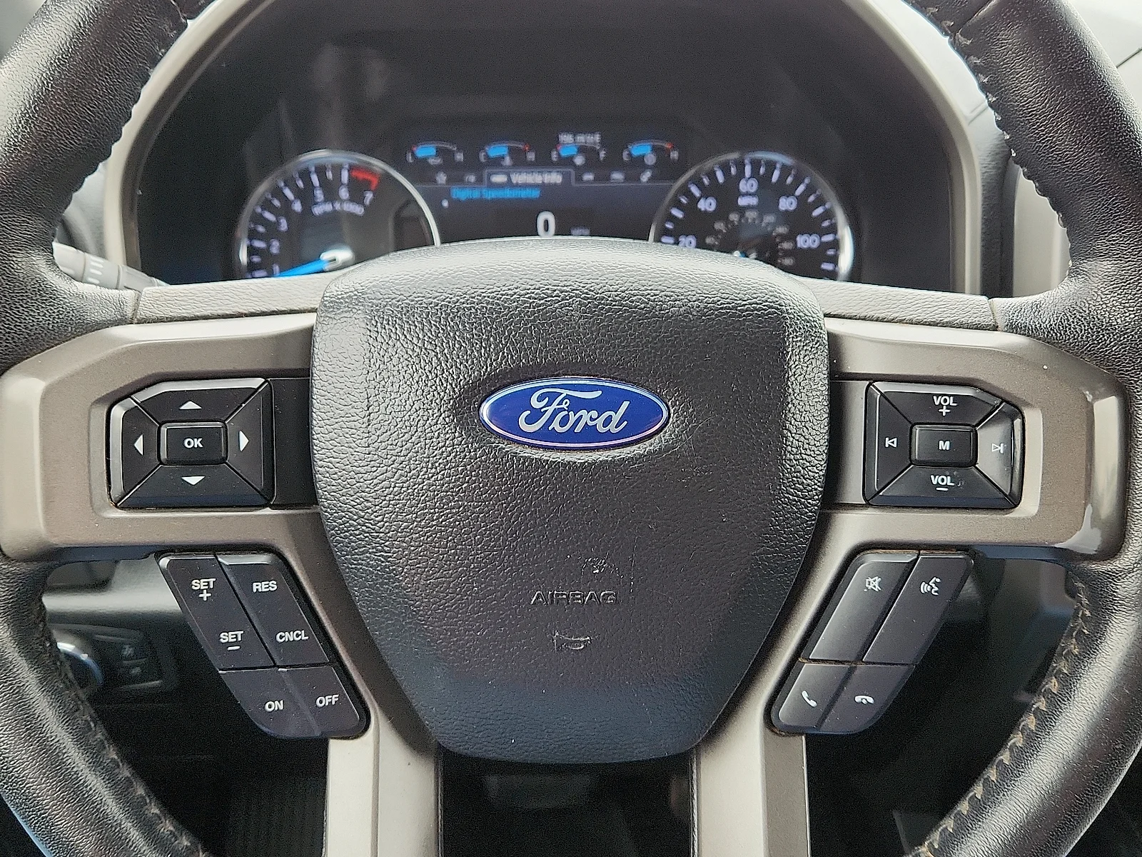 2020 Ford Expedition XLT - Photo 24