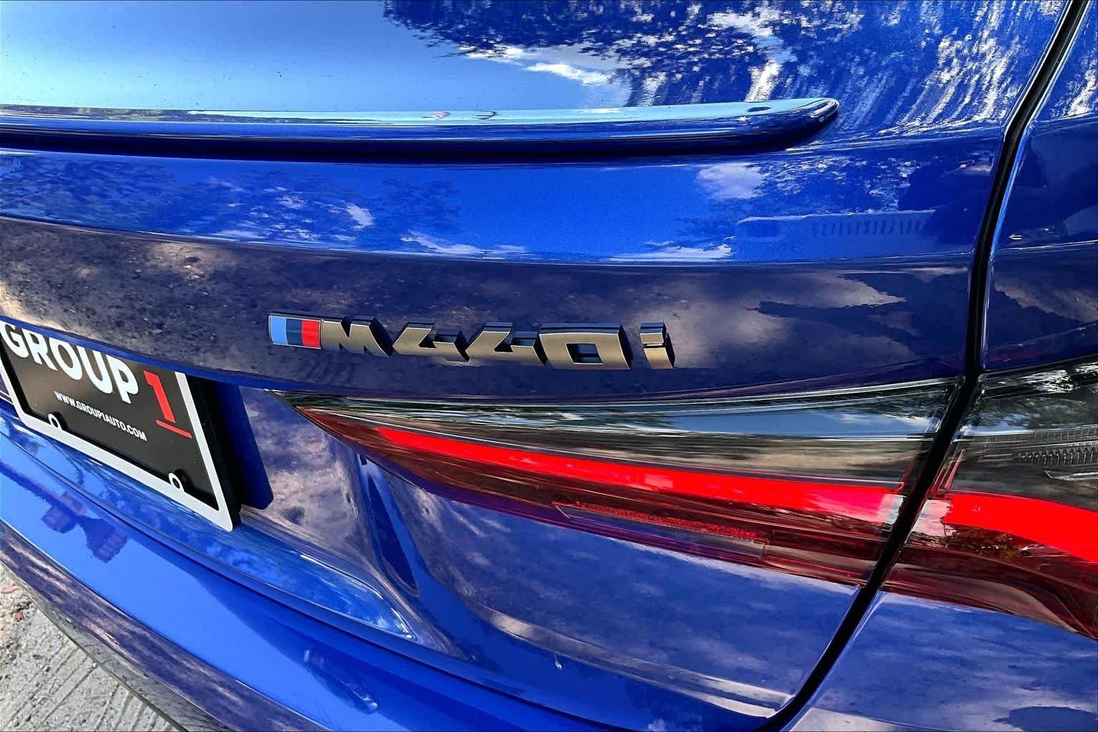 Used 2021 Portimao Blue Metallic BMW M440i xDrive image 10