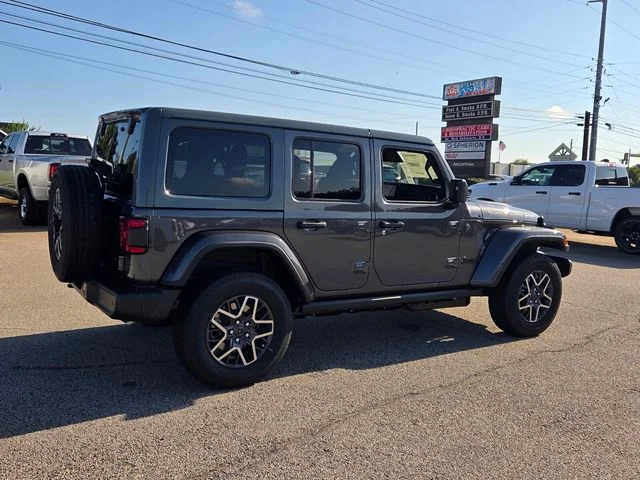 New 2026 Granite Crystal Metallic Clear-Coat Exterior Paint Jeep Sahara image 13