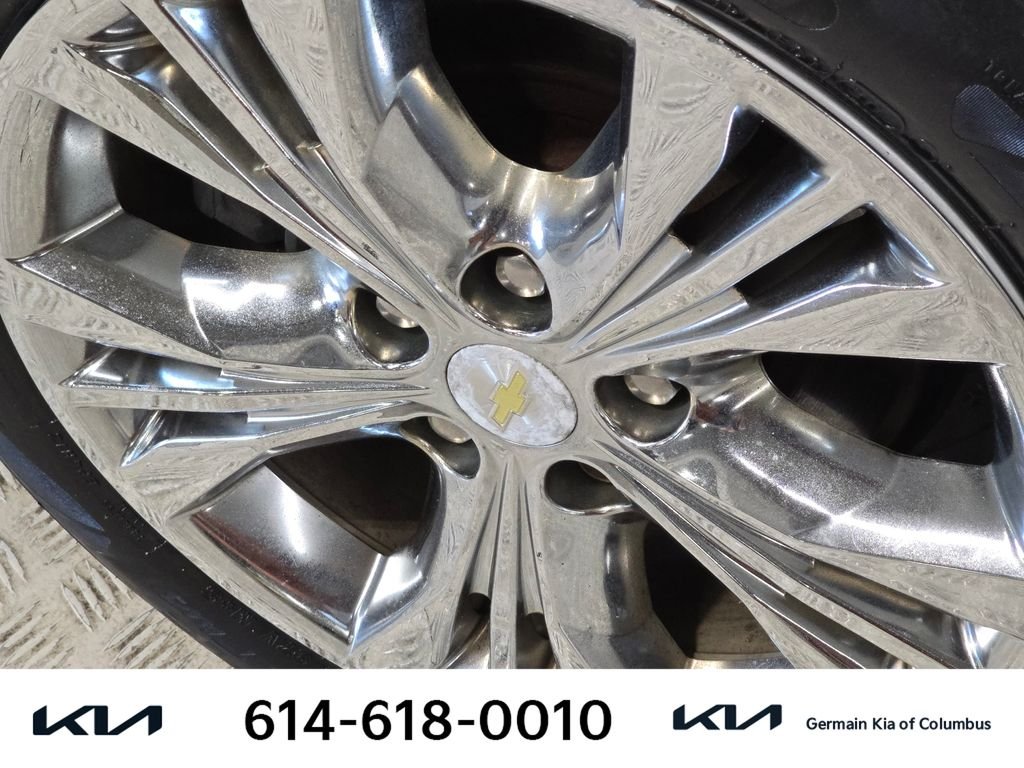 Used 2015 White Chevrolet LT image 12