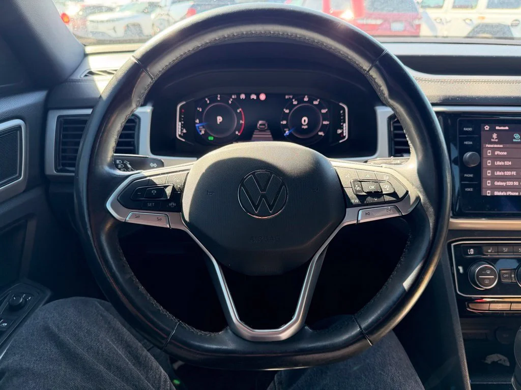 Used 2020 Blue Volkswagen 3.6L V6 SEL image 4