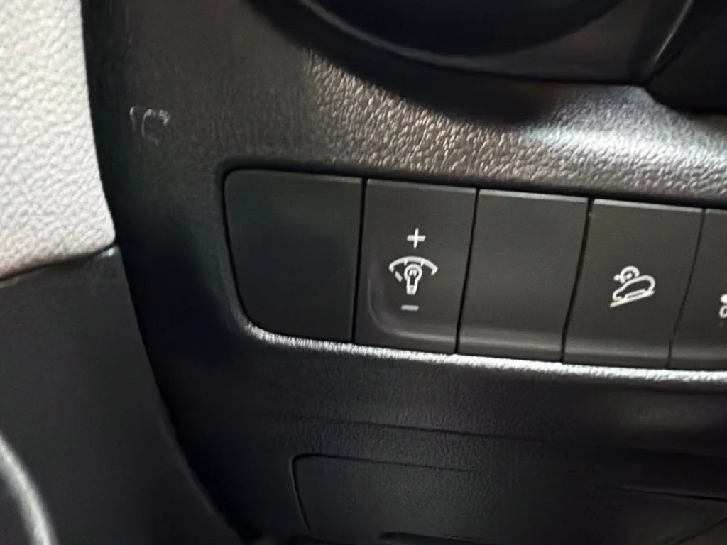 Used 2023 Ecotronic Gray Hyundai Limited image 38