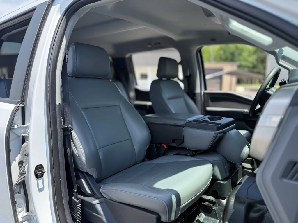 Used 2022 Oxford White Ford XL image 26