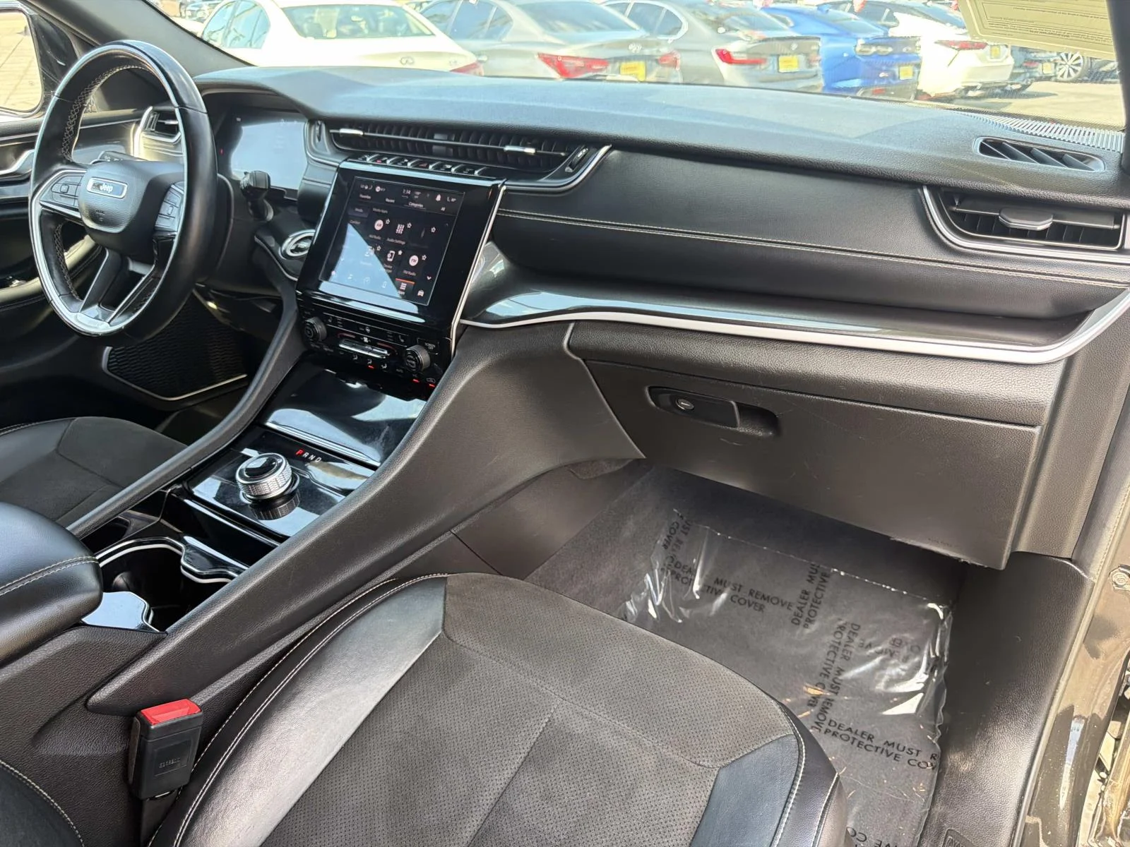 Used 2022 Diamond Black Crystal Pearlcoat Jeep Altitude image 35