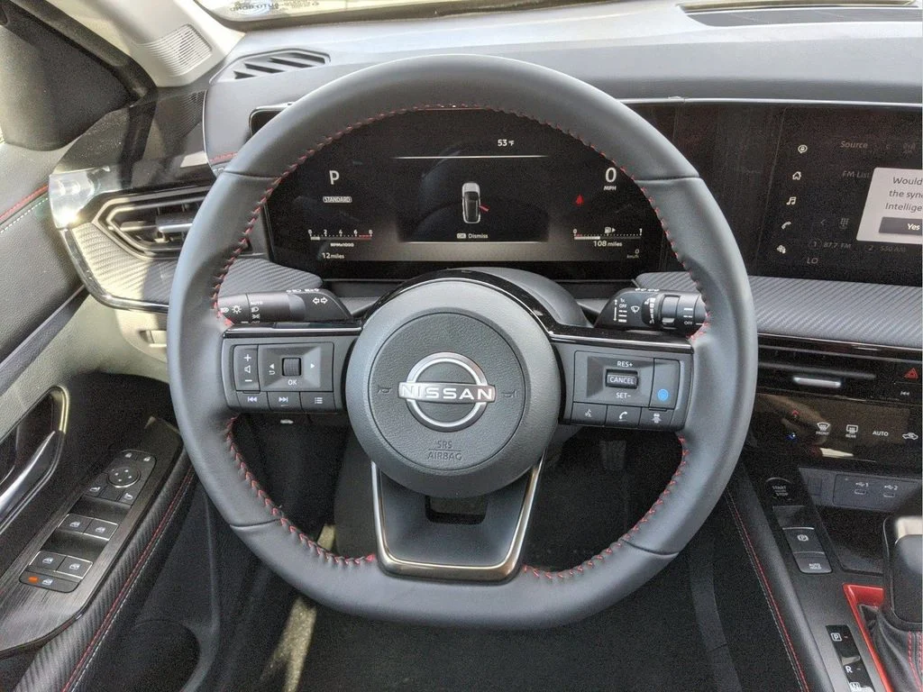 Used 2025 White Nissan SR image 14