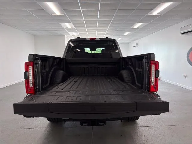 New 2027 Carbonized Gray Metallic Ford F-250® Lariat® image 22
