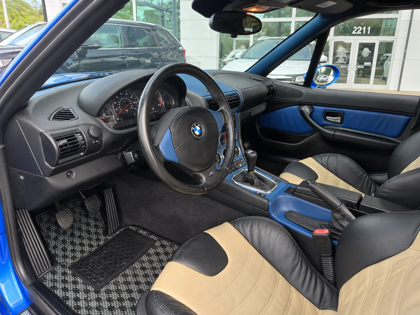 Used 1998 Blue BMW  image 6