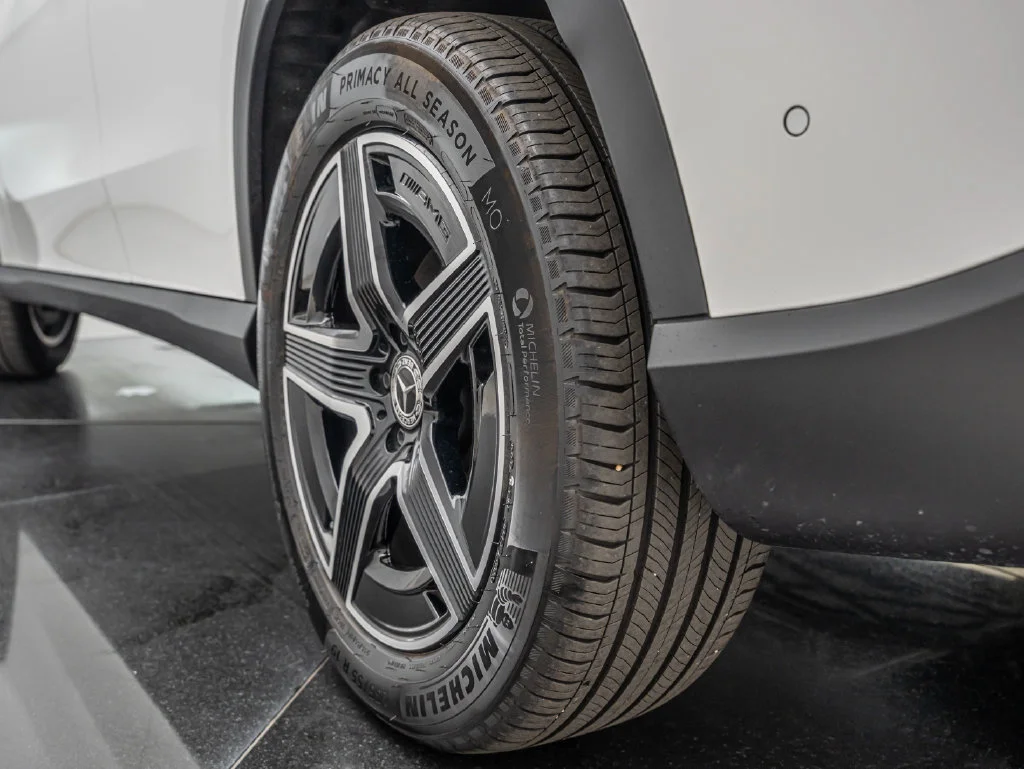 Certified Used 2026 Polar White Mercedes-Benz GLC 300 image 52