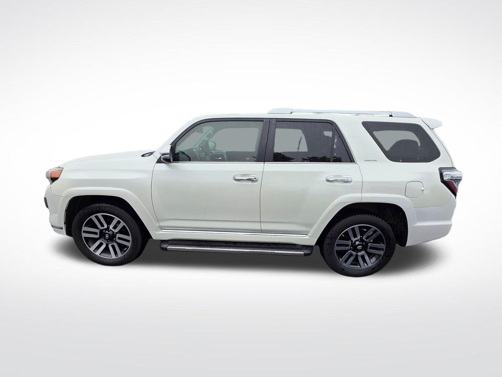 Used 2016 Blizzard Pearl Toyota Limited image 8