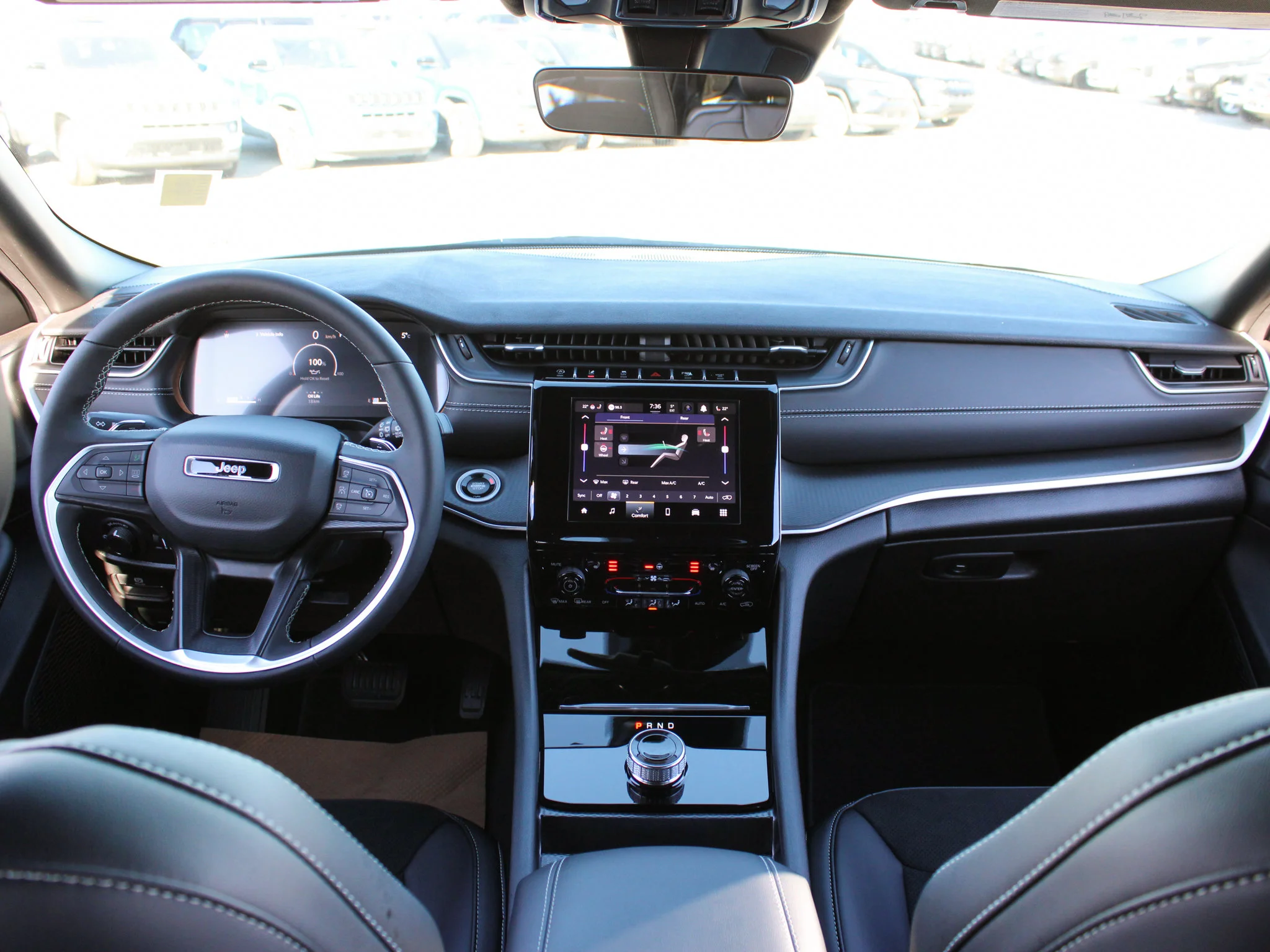 Certified Used 2025 White Jeep Altitude * V6 | Heated Leather Seats | Sunroof | Adaptive Cruise | Remote Start | Backup Camera image 4
