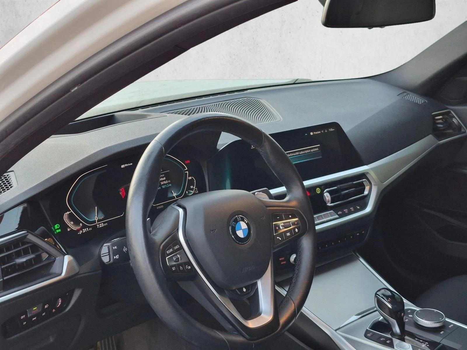 Used 2021 Alpine White BMW 330e image 9