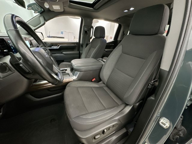 2025 Chevrolet Silverado 1500 LT Trail Boss - Photo 9