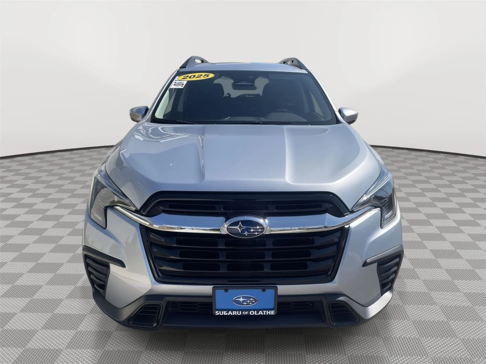 Certified Used 2025 Ice Silver Metallic Subaru Premium image 2