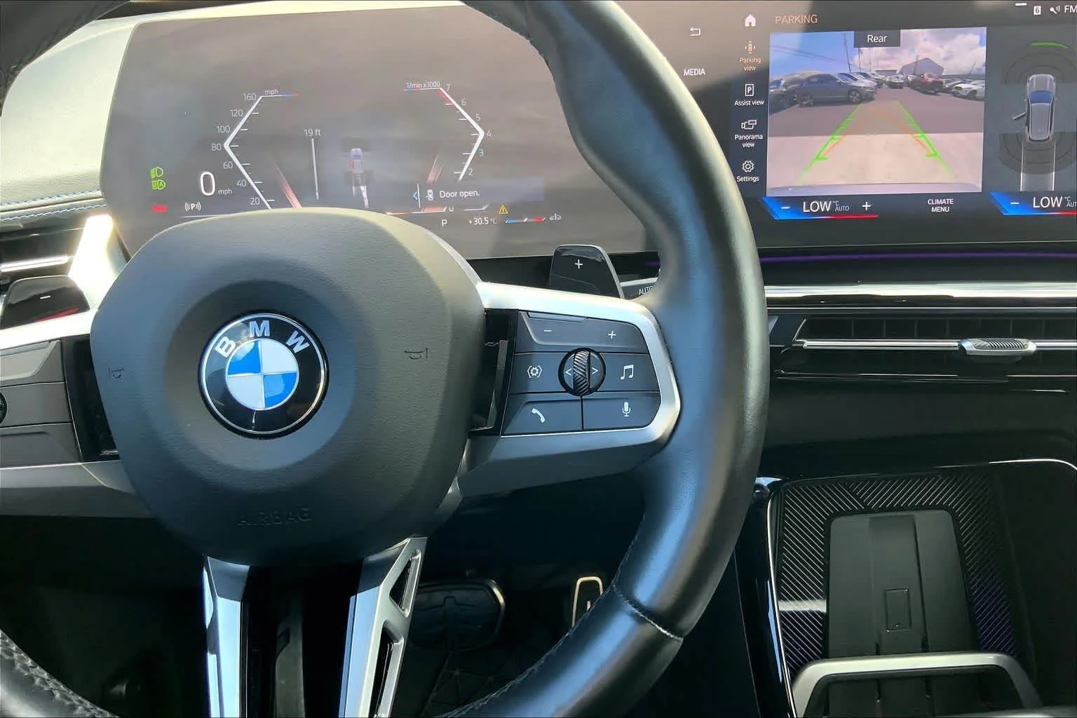 Used 2023 Sil/silver BMW xDrive28i image 25