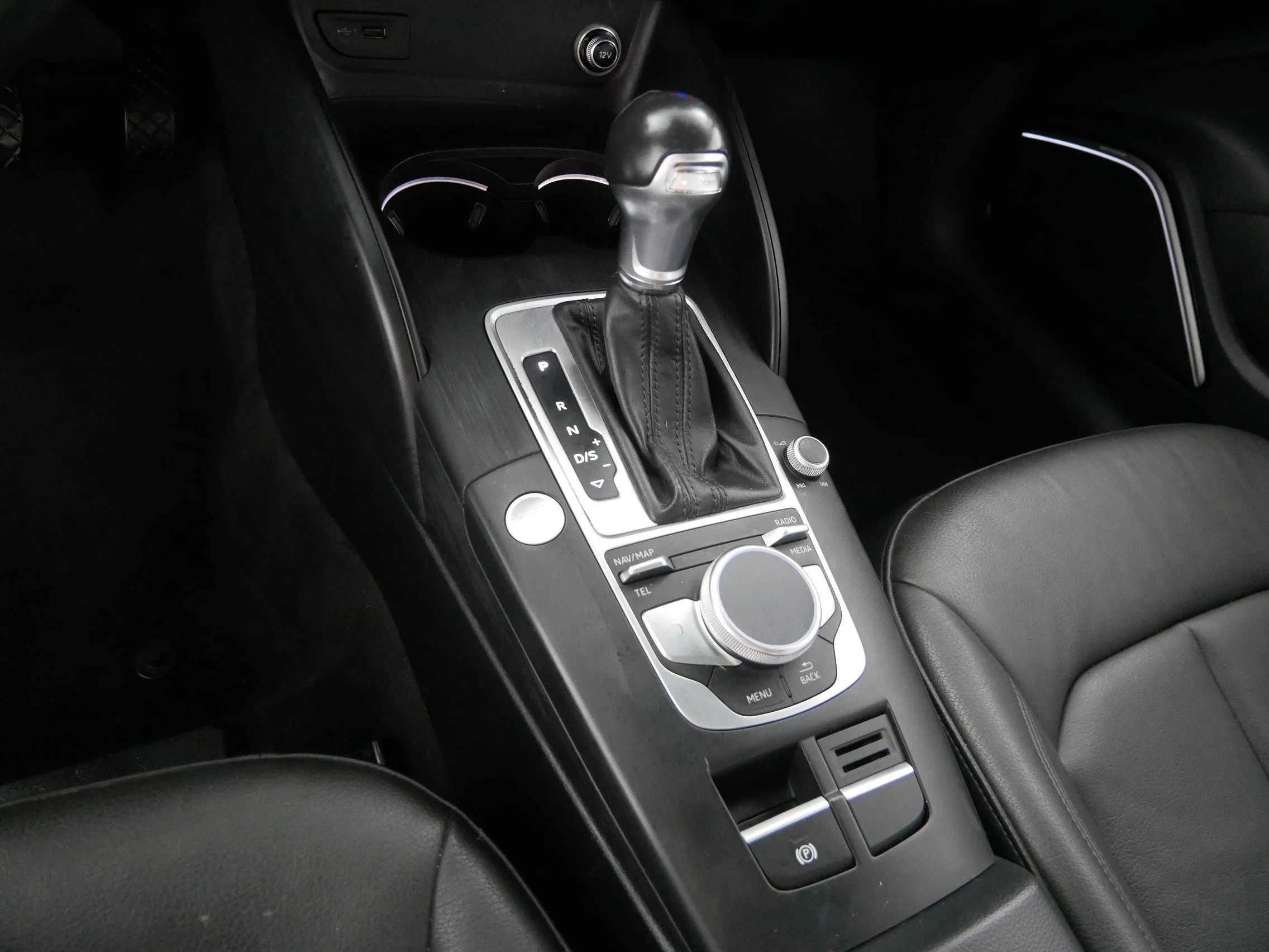 Used 2018 Glacier White Metallic Audi Prestige image 24