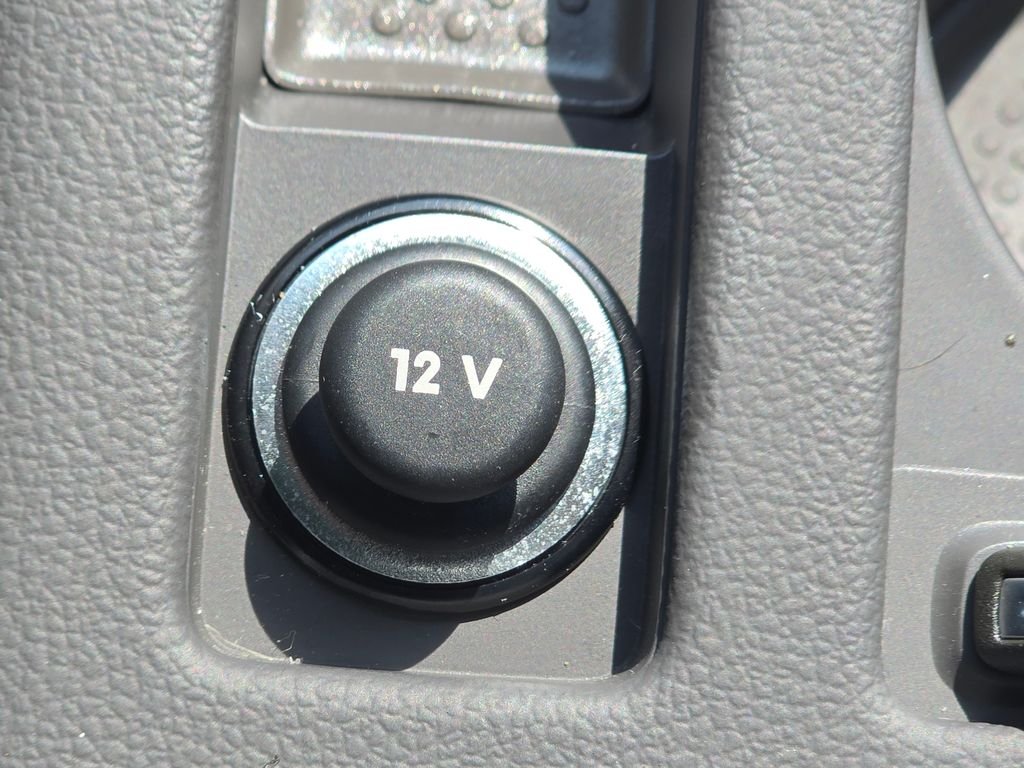 Used 2023  Volkswagen 2.0T SEL R-Line image 9