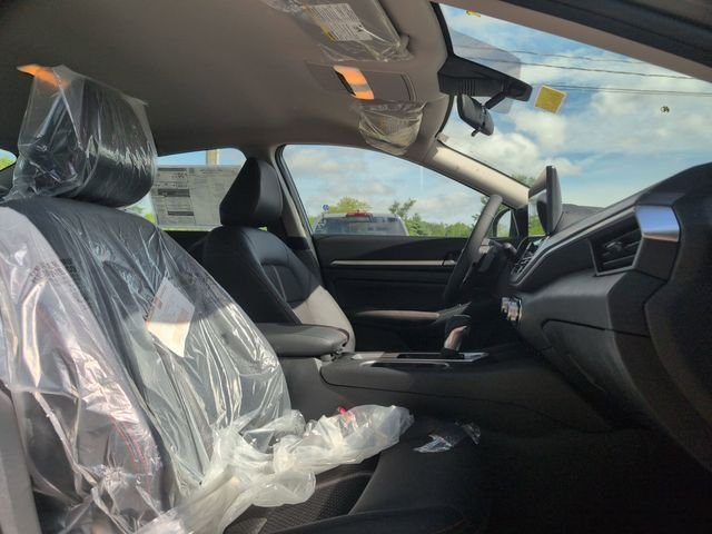 New 2026 Gun Metallic Nissan SR image 25