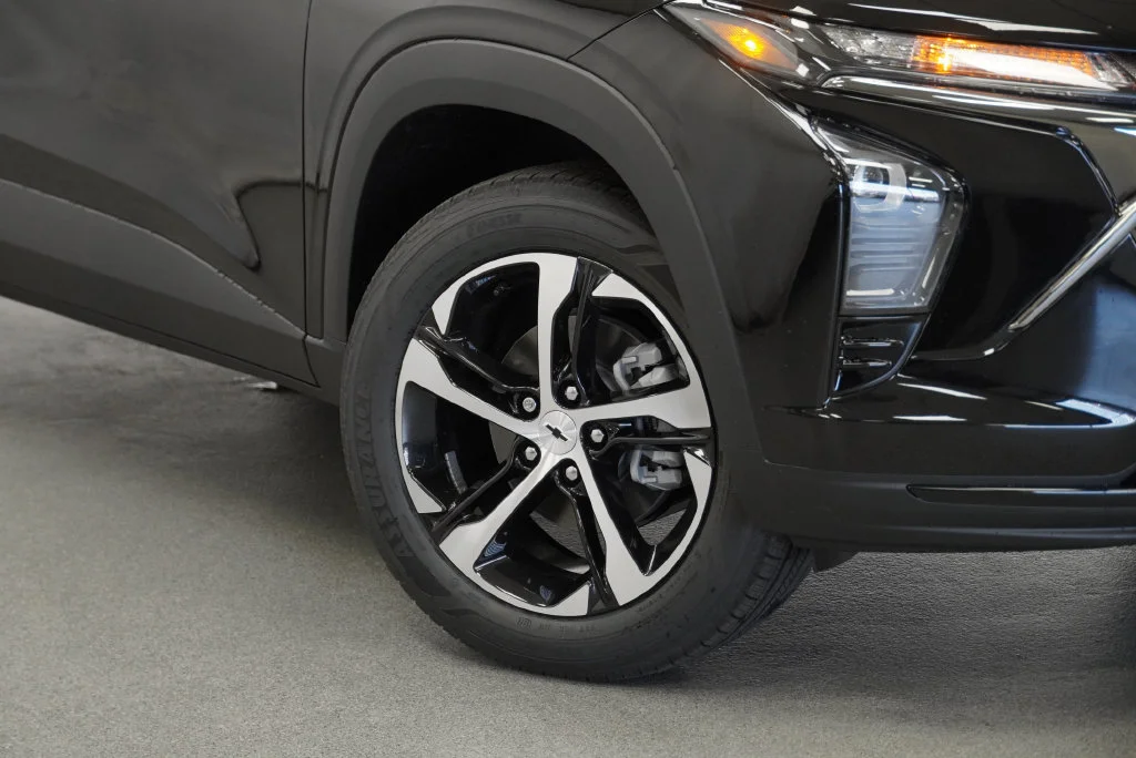 New 2026 Mosaic Black Metallic Chevrolet 1RS image 8