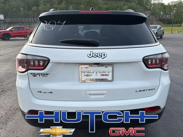 Used 2025 White Jeep Limited 4x4 image 5