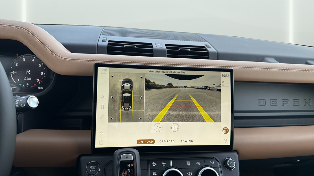 New 2026 Fuji White Land Rover X-Dynamic SE image 23
