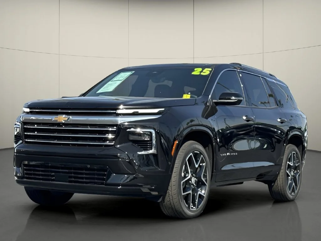 Used 2026 Mosaic Black Metallic Chevrolet High Country image 3