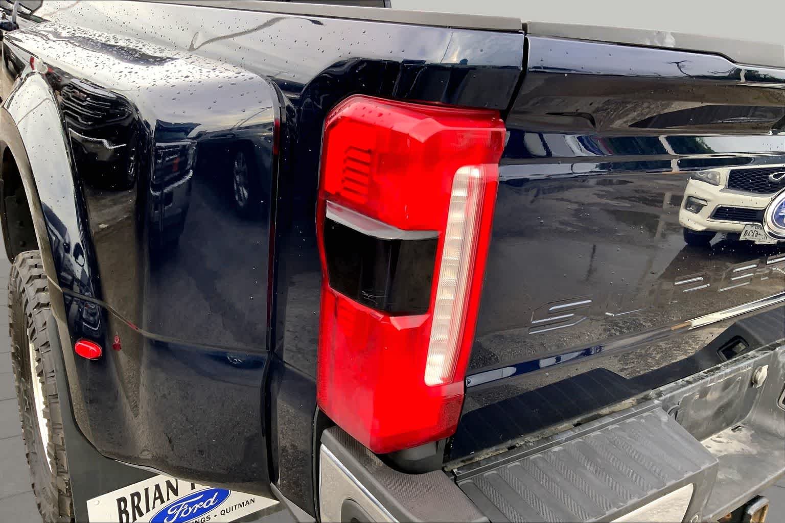 Used 2023 Antimatter Blue Metallic Ford LARIAT image 22