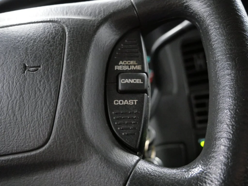 Used 2002  Dodge Sport image 21