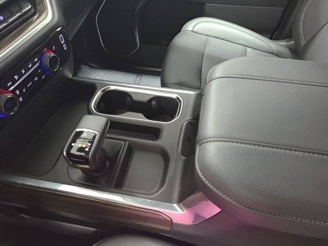Used 2024 Lakeshore Blue Metallic Chevrolet LT image 27