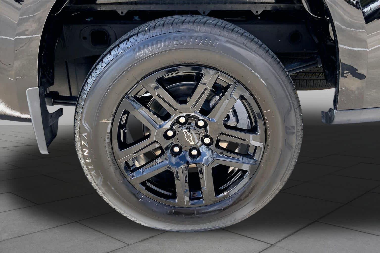 Used 2025 Black Chevrolet Custom image 11