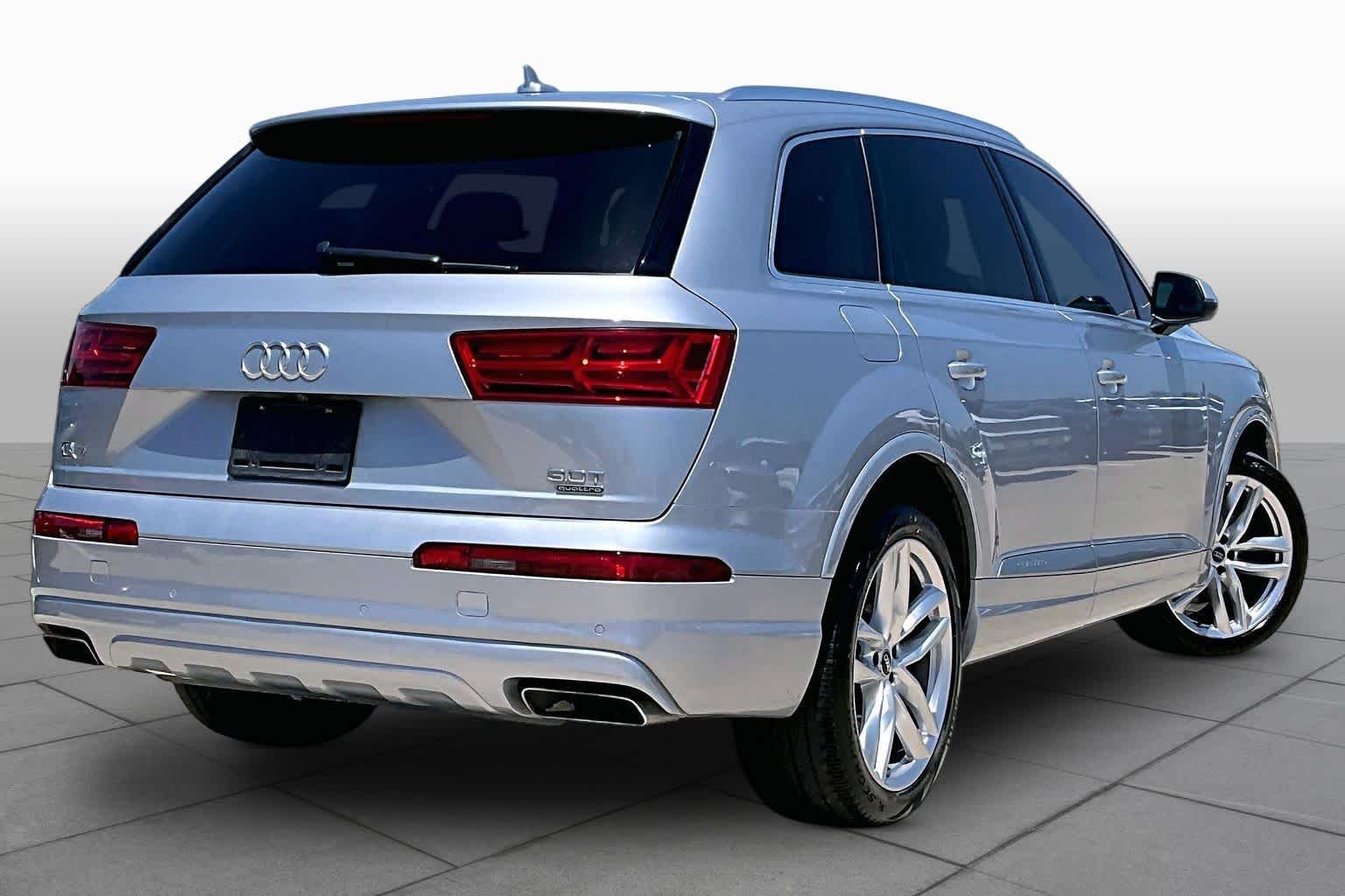 Used 2017 Florett Silver Metallic Audi Prestige image 13