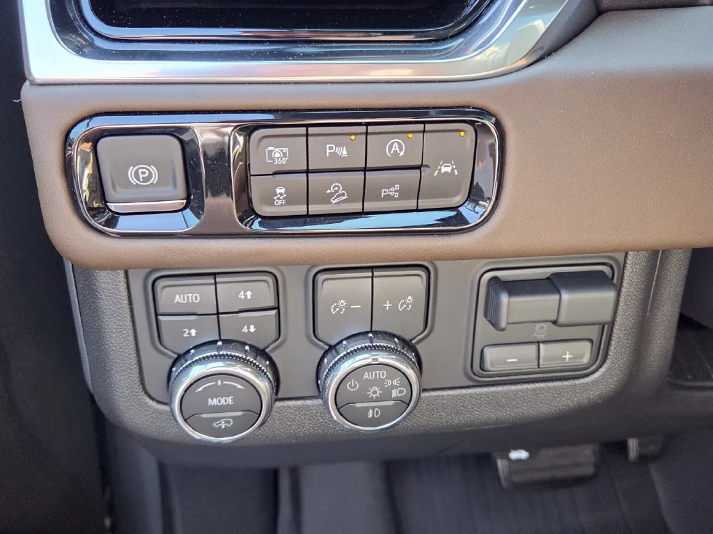 Used 2026 Sterling Metallic GMC Denali Ultimate image 30