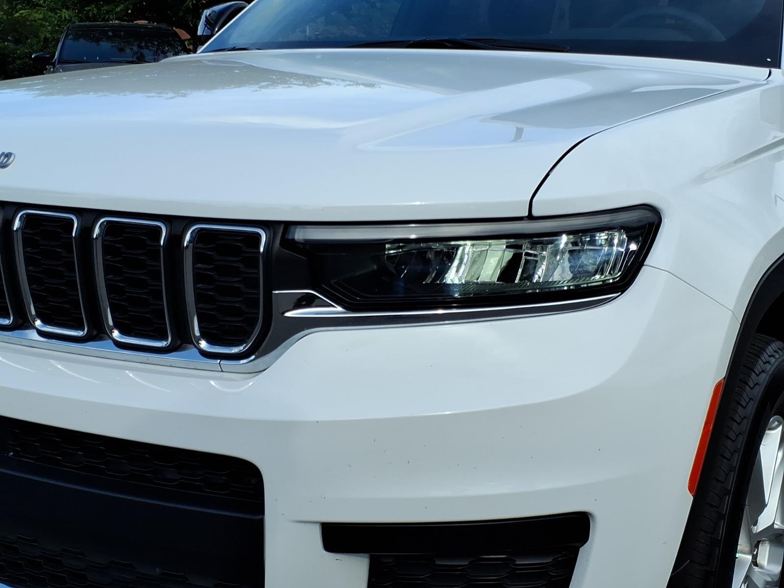 Used 2024 Bright White Clearcoat Jeep Laredo X image 14