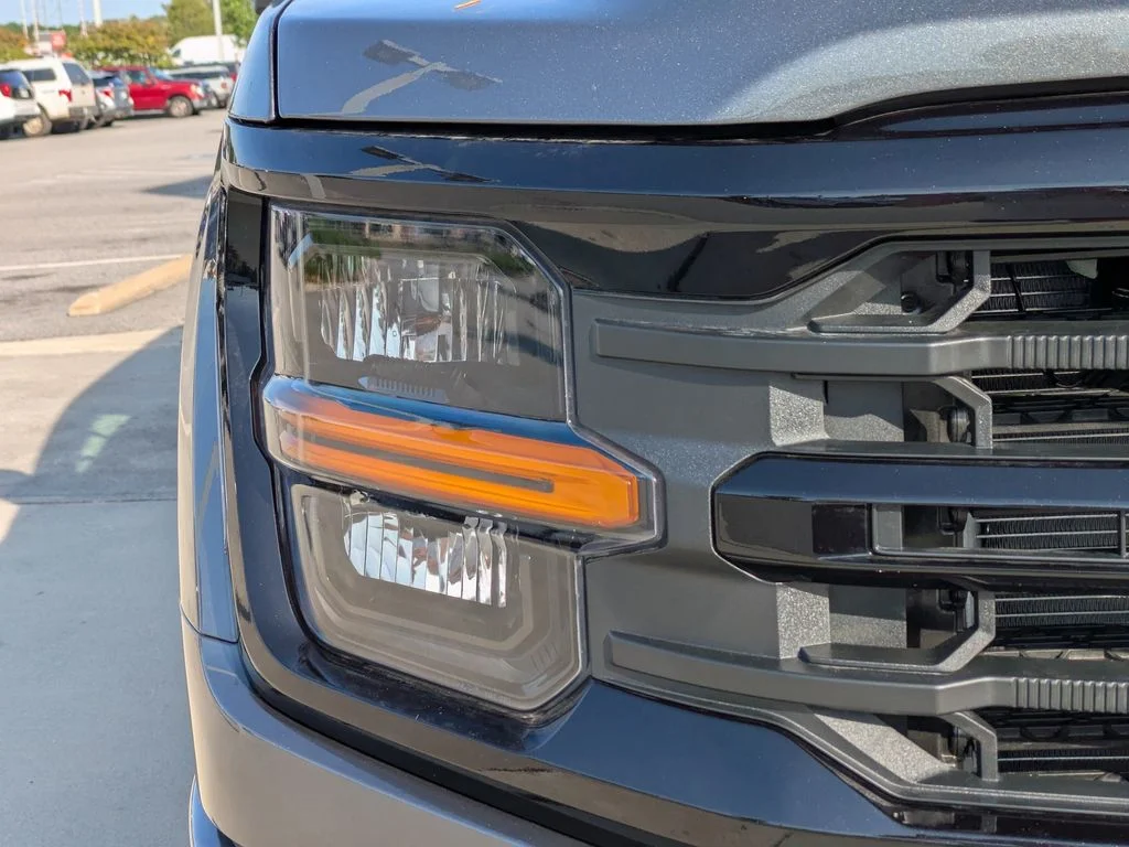 New 2026 Carbonized Gray Metallic Ford XLT image 9