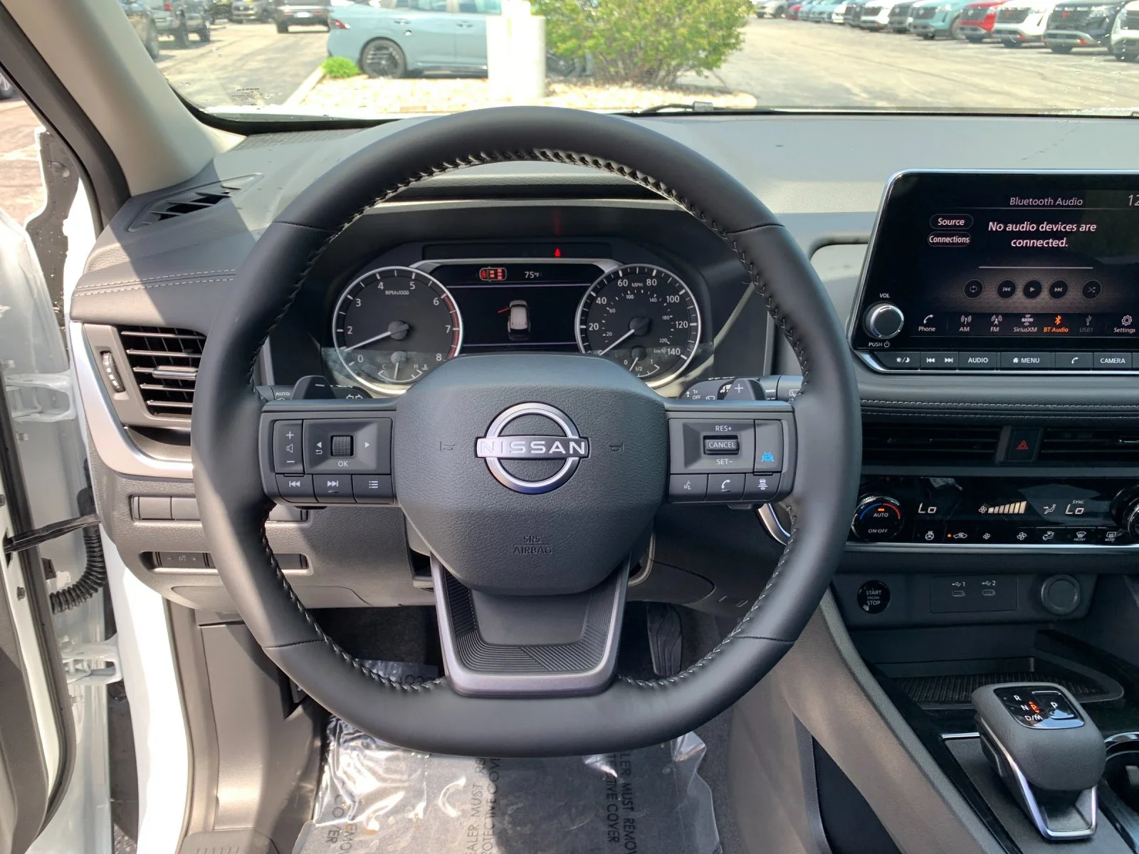 New 2026 Everest White Pearl TriCoat Nissan SV image 25