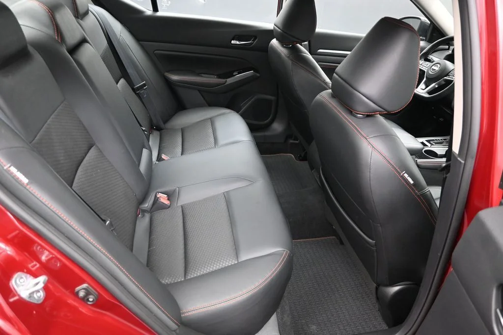 Used 2023 Red Nissan 2.5 SR image 24